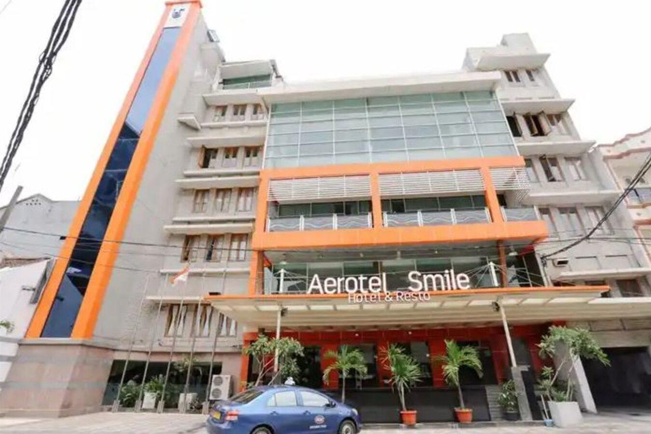Aerotel Smile Losari Makassar Kültér fotó